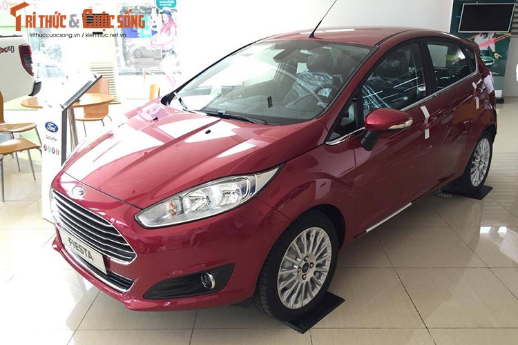 Ly do xe oto Ford Fiesta &quot;e chong gong&quot; tai Viet Nam